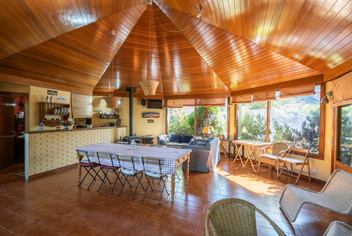 EXCLUSIVO CHALET EN URBANIZACIÓN PREMIUM CON CLUB SOCIAL Y SEGURIDAD 24H EN BECERRIL DE LA SIERRA