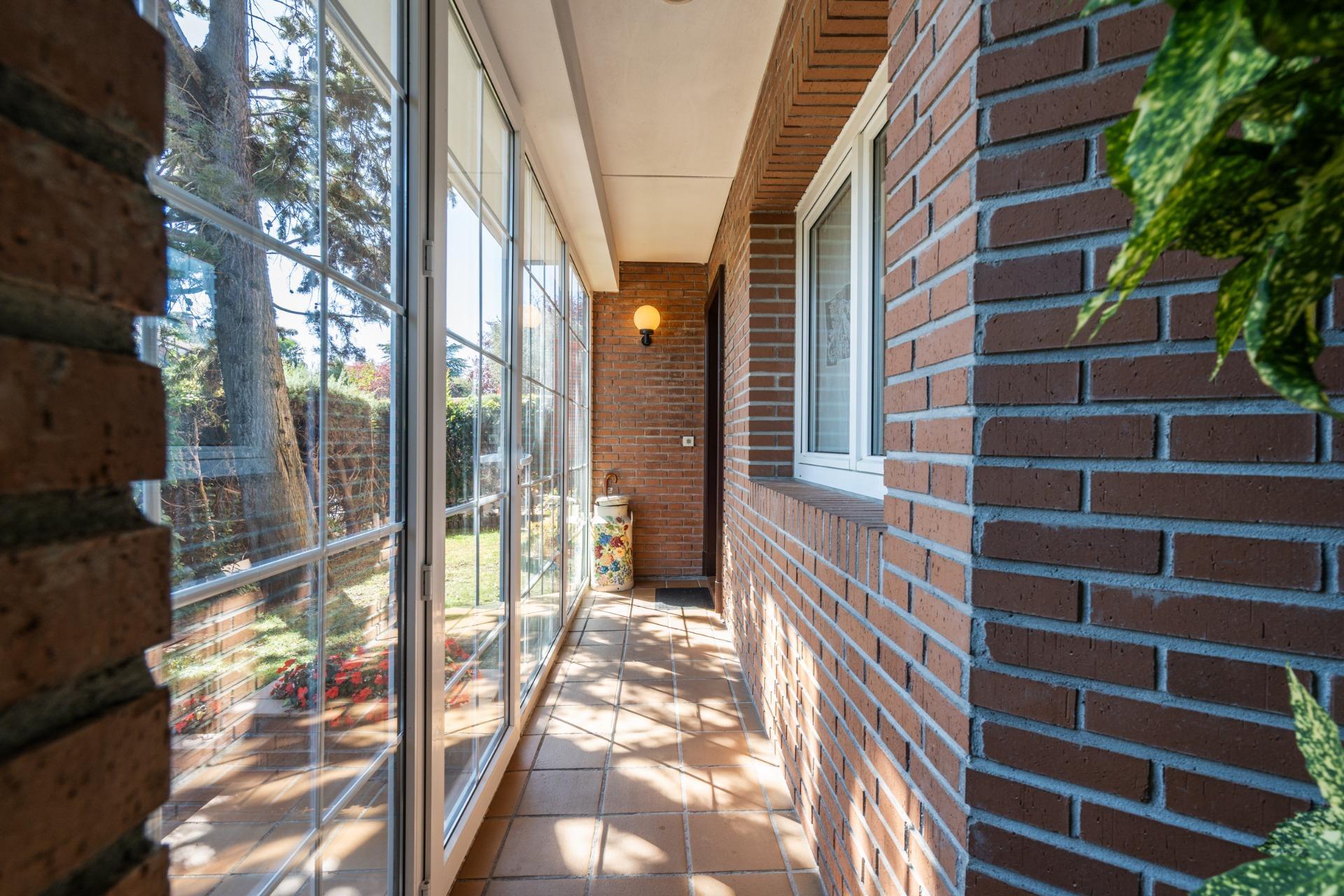 40-13 EXCLUSIVO CHALET EN URBANIZACIÓN PREMIUM CON CLUB SOCIAL Y SEGURIDAD 24H EN BECERRIL DE LA SIERRA