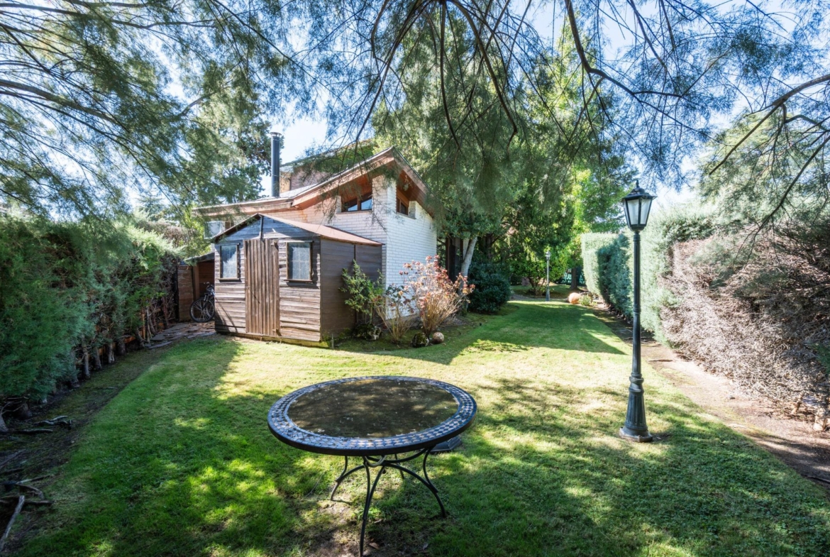 EXCLUSIVO CHALET EN URBANIZACIÓN PREMIUM CON CLUB SOCIAL Y SEGURIDAD 24H EN BECERRIL DE LA SIERRA