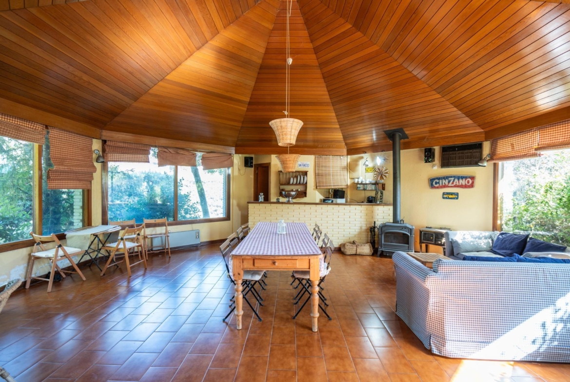 EXCLUSIVO CHALET EN URBANIZACIÓN PREMIUM CON CLUB SOCIAL Y SEGURIDAD 24H EN BECERRIL DE LA SIERRA