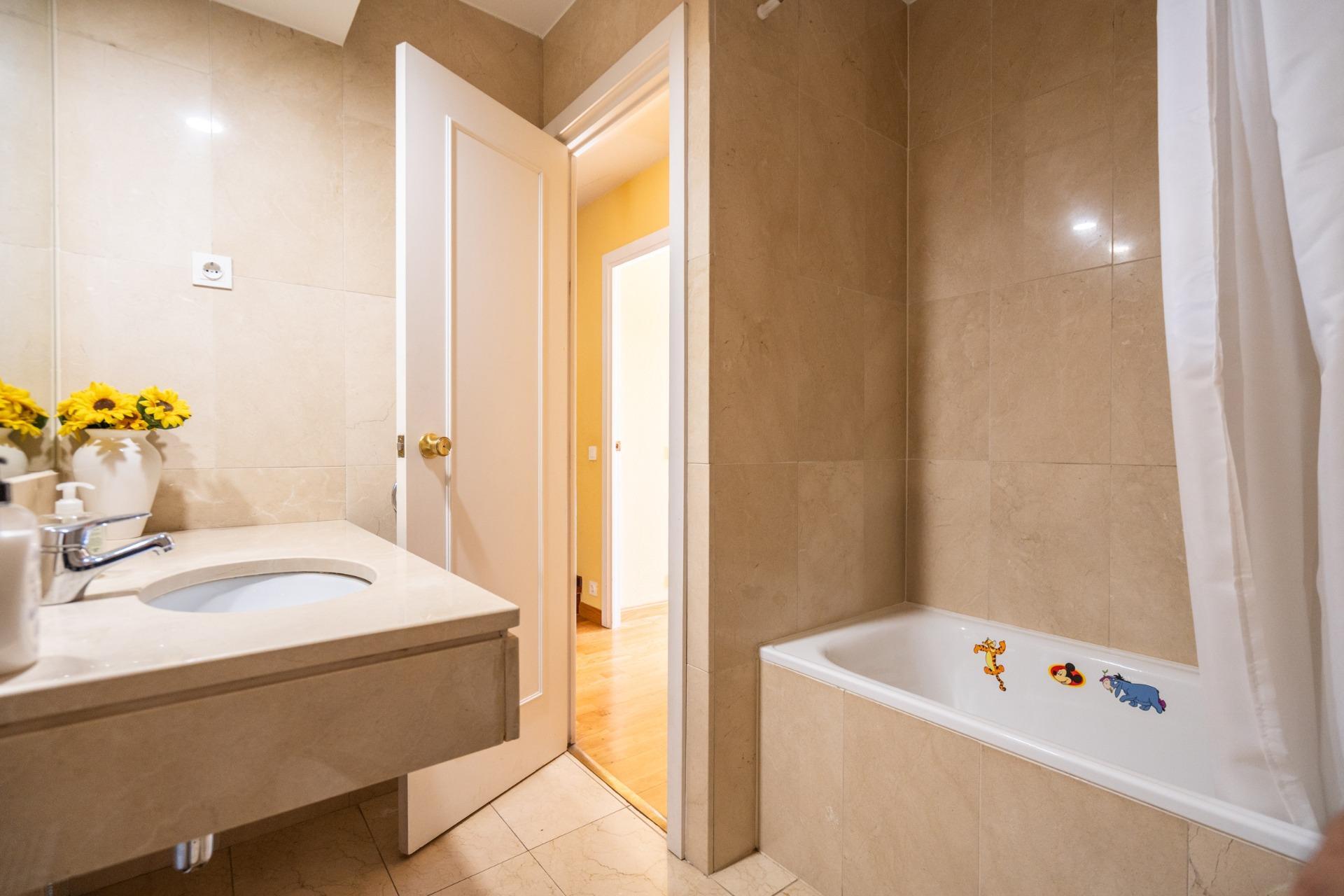 40-47 EXCLUSIVO CHALET EN URBANIZACIÓN PREMIUM CON CLUB SOCIAL Y SEGURIDAD 24H EN BECERRIL DE LA SIERRA