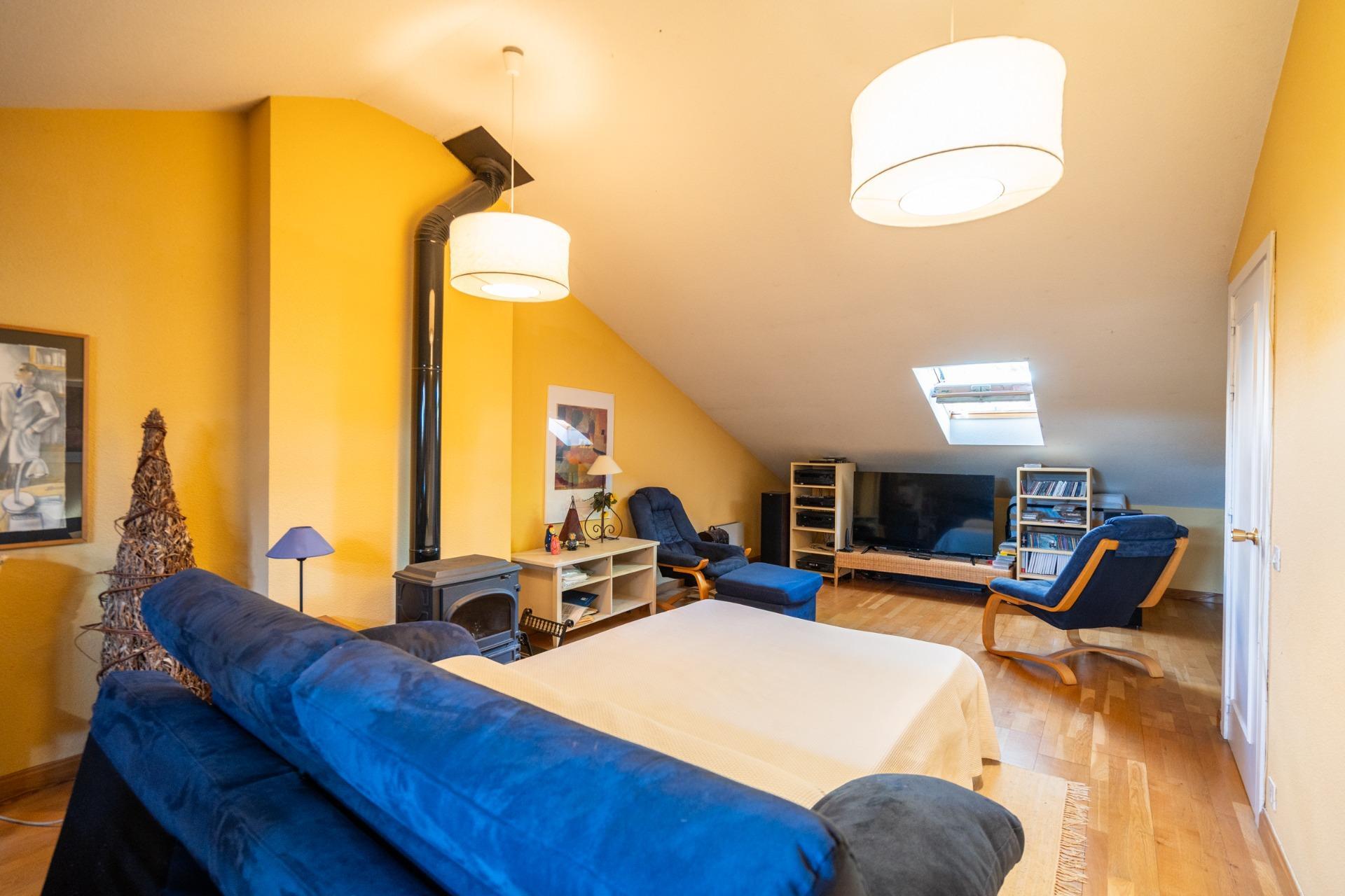 40-50 EXCLUSIVO CHALET EN URBANIZACIÓN PREMIUM CON CLUB SOCIAL Y SEGURIDAD 24H EN BECERRIL DE LA SIERRA