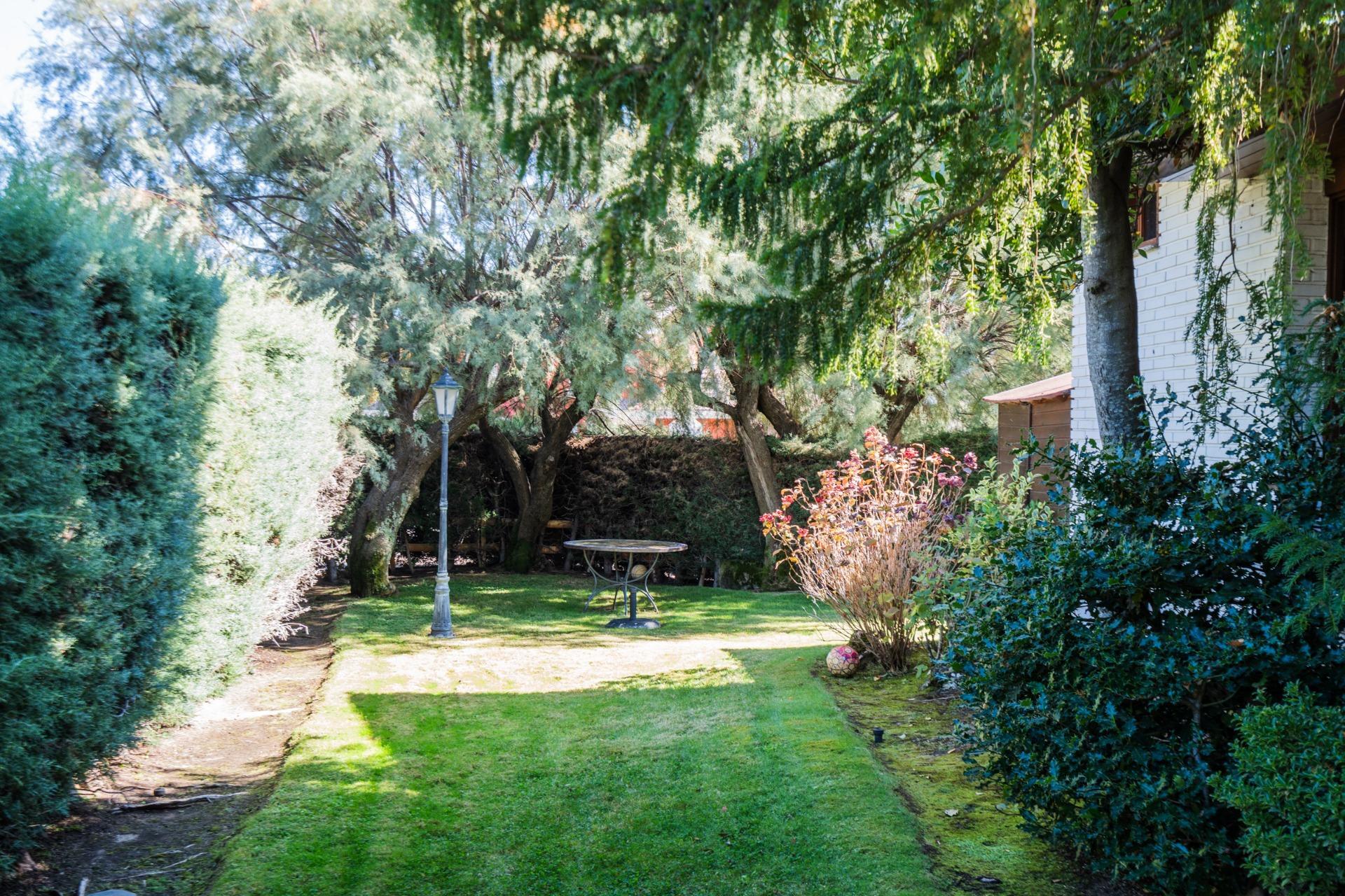 40-51 EXCLUSIVO CHALET EN URBANIZACIÓN PREMIUM CON CLUB SOCIAL Y SEGURIDAD 24H EN BECERRIL DE LA SIERRA