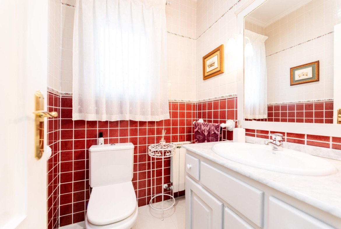 EXCLUSIVA VILLA EN LA BERZOSA