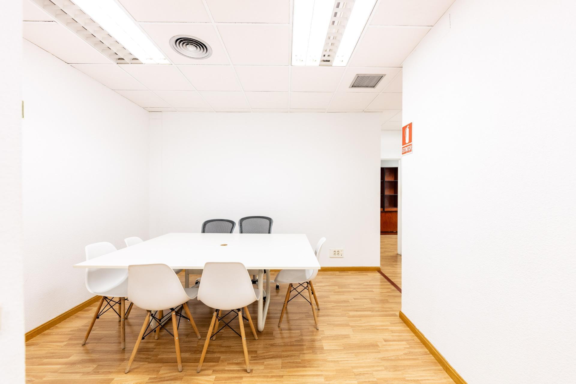 12-22 Oficina Barrio Almagro.