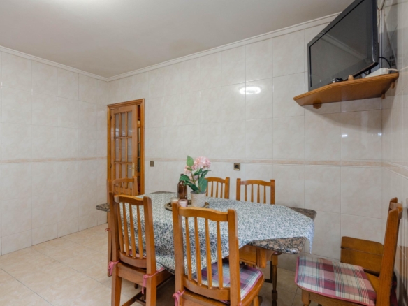 CASA EN VENTA EN CASAZORRINA