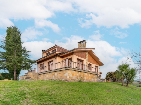 CASA EN NOREÑA