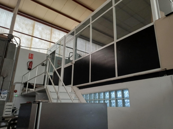 Traspaso obrador de hostelería y pastelería con licencia + 2 locales para cafetería en Palma