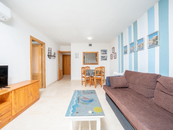 Luminoso Apartamento cerca del Mar