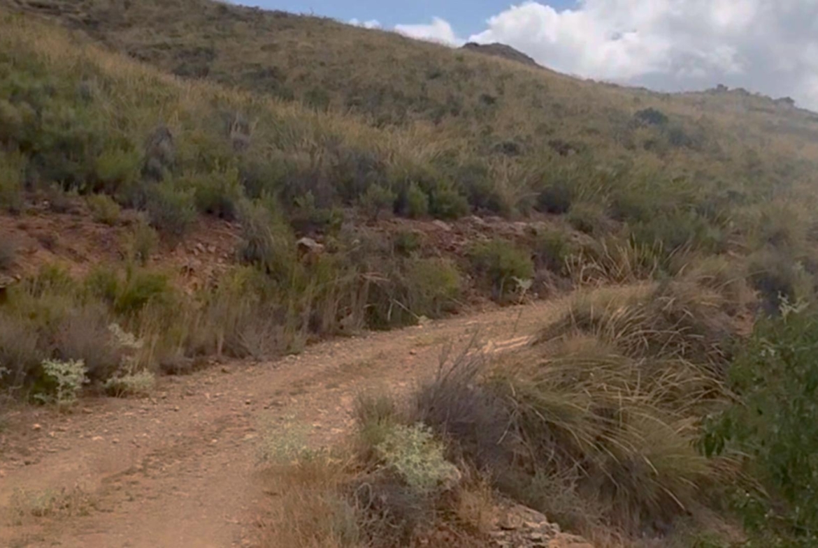 ^^FINCA RÚSTICA DE MÁS DE 2.500.000 M² EN ALQUILER CON OPCIÓN A COMPRA, CON POSIBILIDAD DE RECONSTRUCCIÓN DE VIVIENDAS DE MÁS DE 600 M², ENTRE LORCA Y ÁGUILAS, MURCIA. VISTAS AL MAR^^ Se ofrec