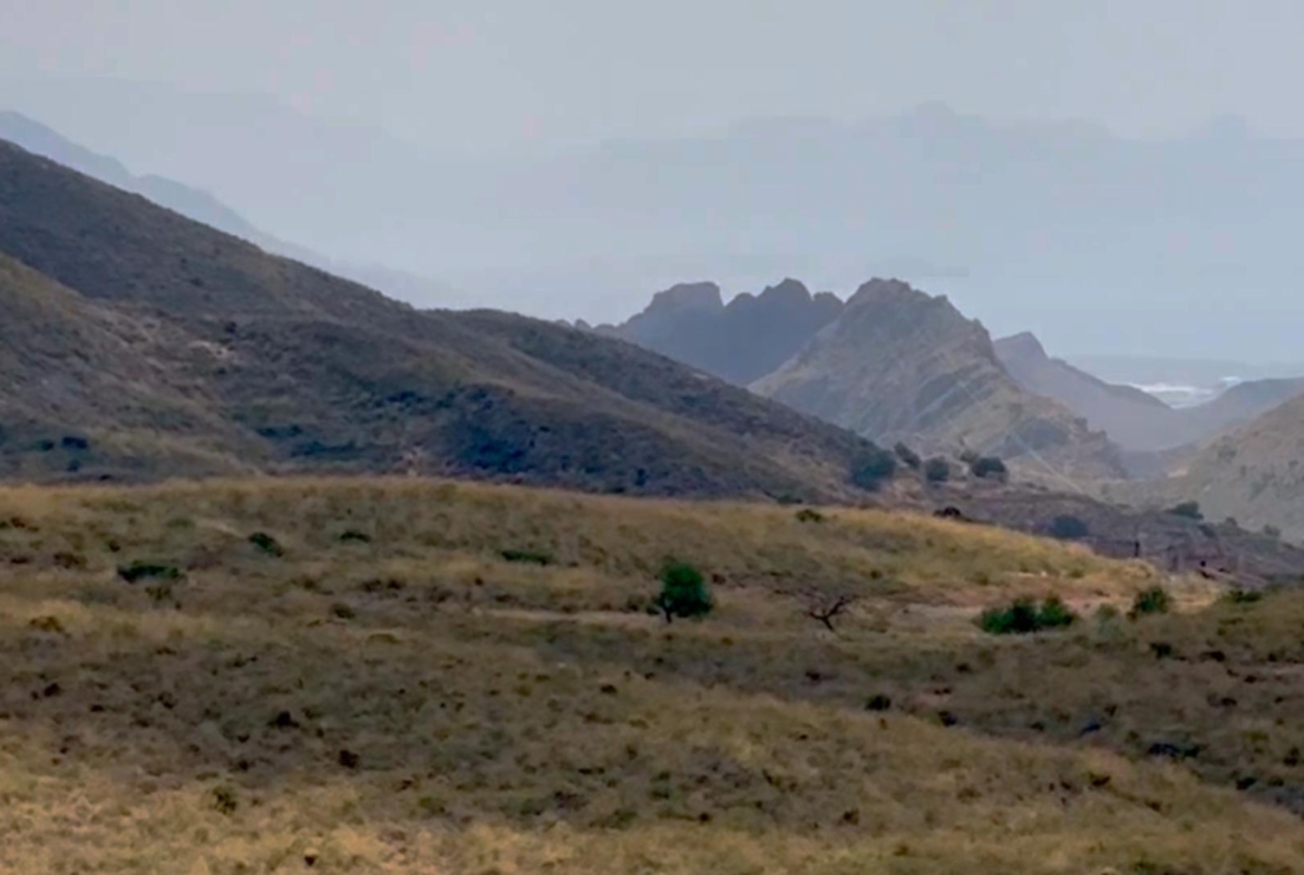 ^^FINCA RÚSTICA DE MÁS DE 2.500.000 M² EN ALQUILER CON OPCIÓN A COMPRA, CON POSIBILIDAD DE RECONSTRUCCIÓN DE VIVIENDAS DE MÁS DE 600 M², ENTRE LORCA Y ÁGUILAS, MURCIA. VISTAS AL MAR^^ Se ofrec