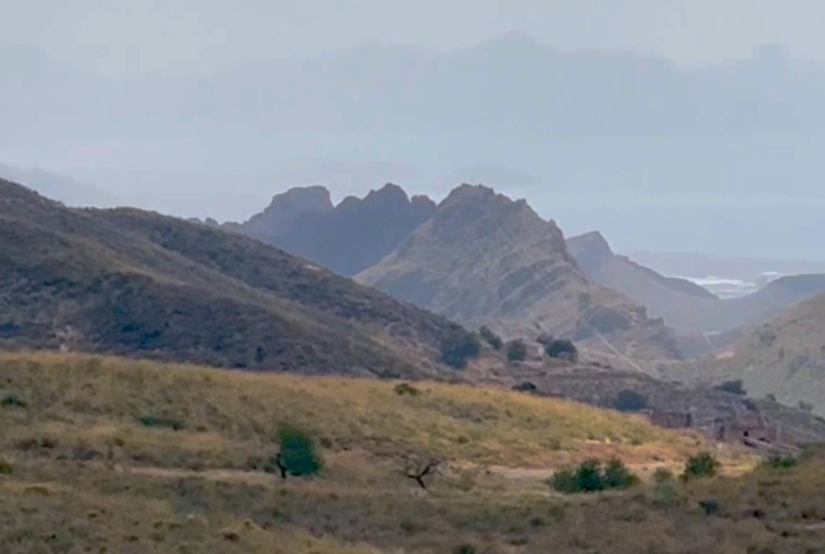 ^^FINCA RÚSTICA DE MÁS DE 2.500.000 M² EN ALQUILER CON OPCIÓN A COMPRA, CON POSIBILIDAD DE RECONSTRUCCIÓN DE VIVIENDAS DE MÁS DE 600 M², ENTRE LORCA Y ÁGUILAS, MURCIA. VISTAS AL MAR^^ Se ofrec