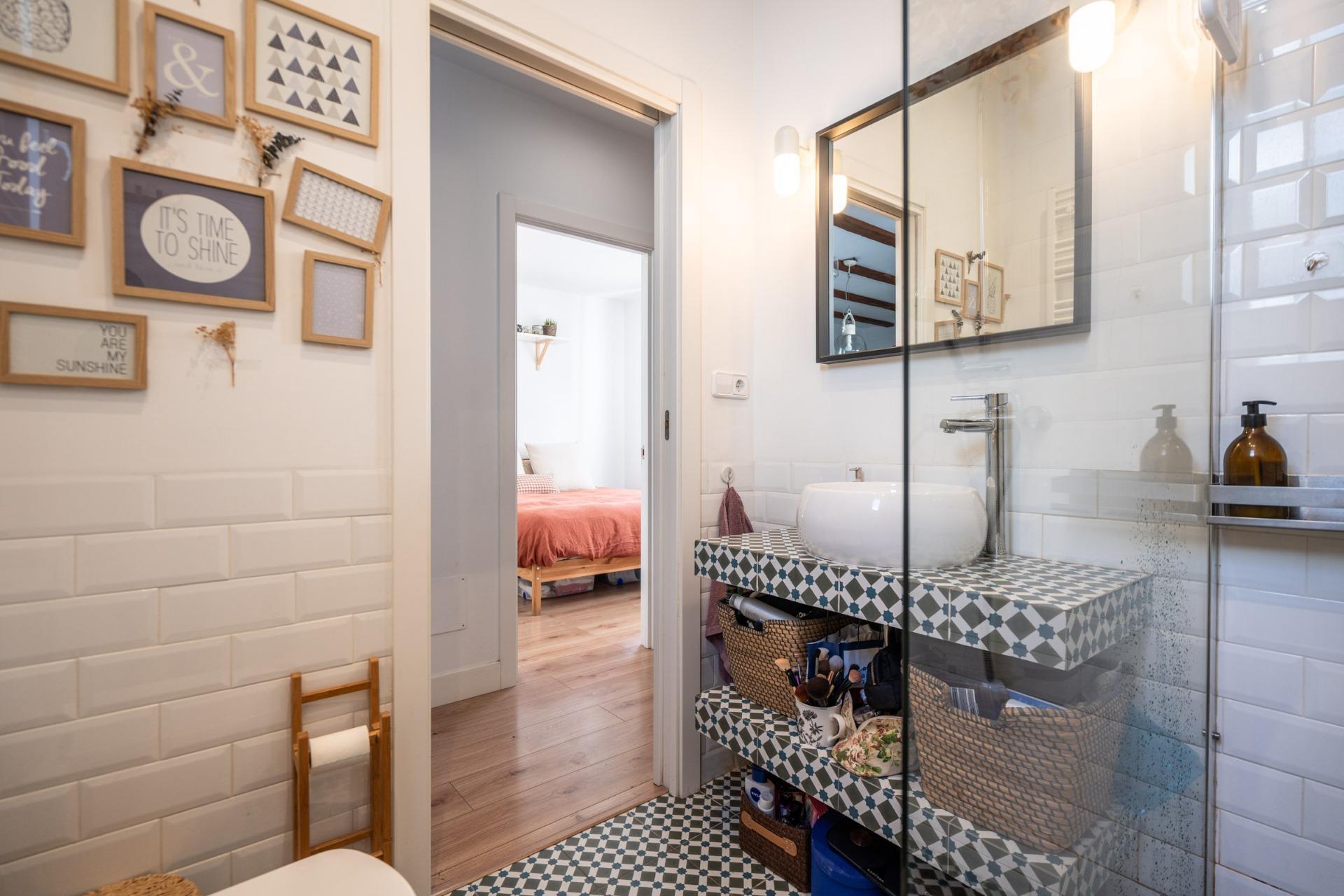 18-12 PRECIOSO PISO TOTALMENTE REFORMADO EN CASTILLEJOS JUNTO A PLAZA DE CASTILLA