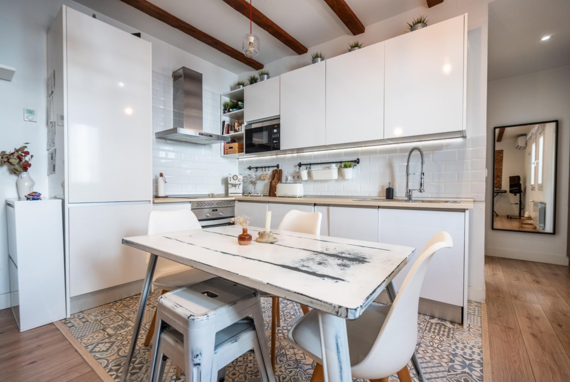 PRECIOSO PISO TOTALMENTE REFORMADO EN CASTILLEJOS JUNTO A PLAZA DE CASTILLA