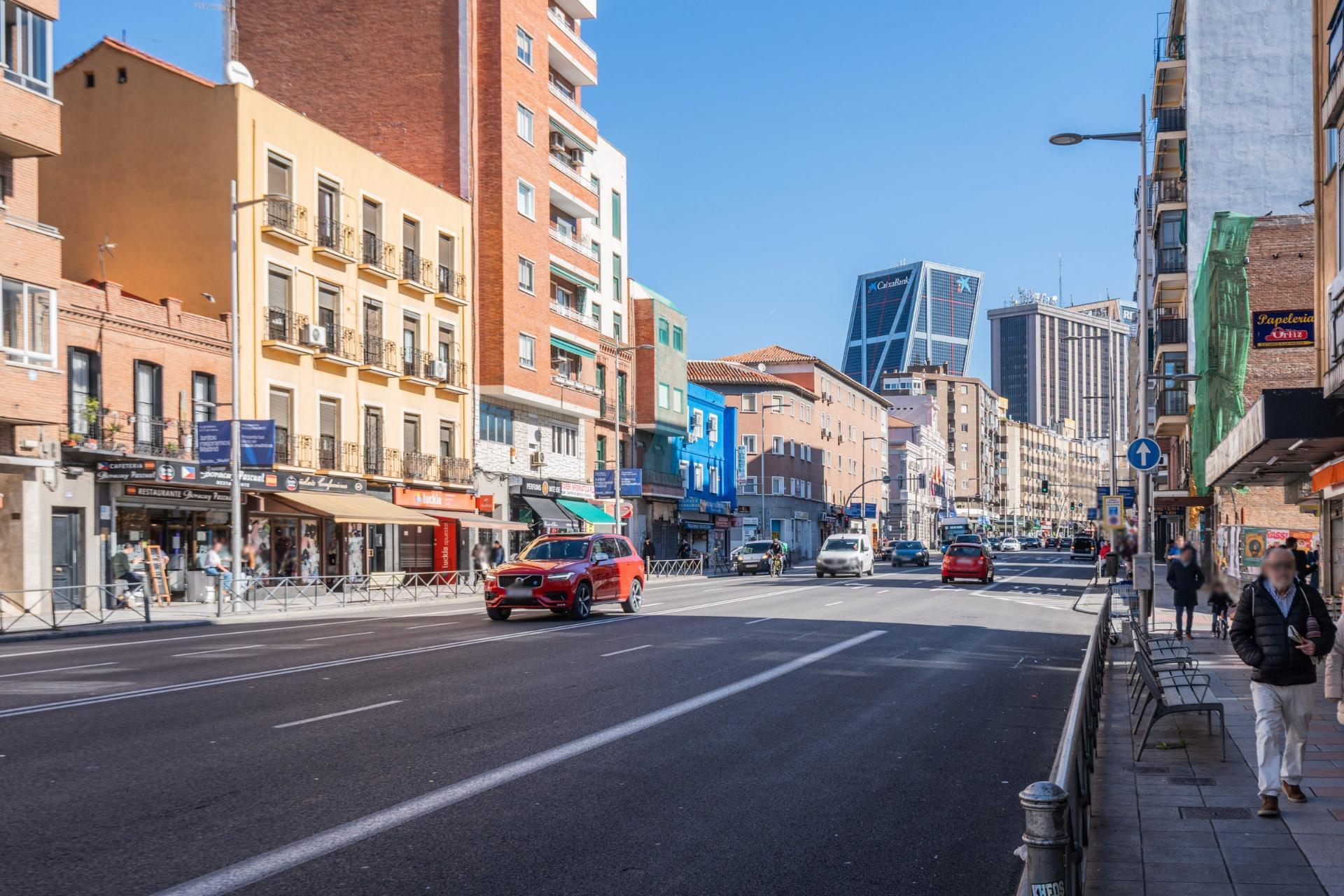 18-32 PRECIOSO PISO TOTALMENTE REFORMADO EN CASTILLEJOS JUNTO A PLAZA DE CASTILLA
