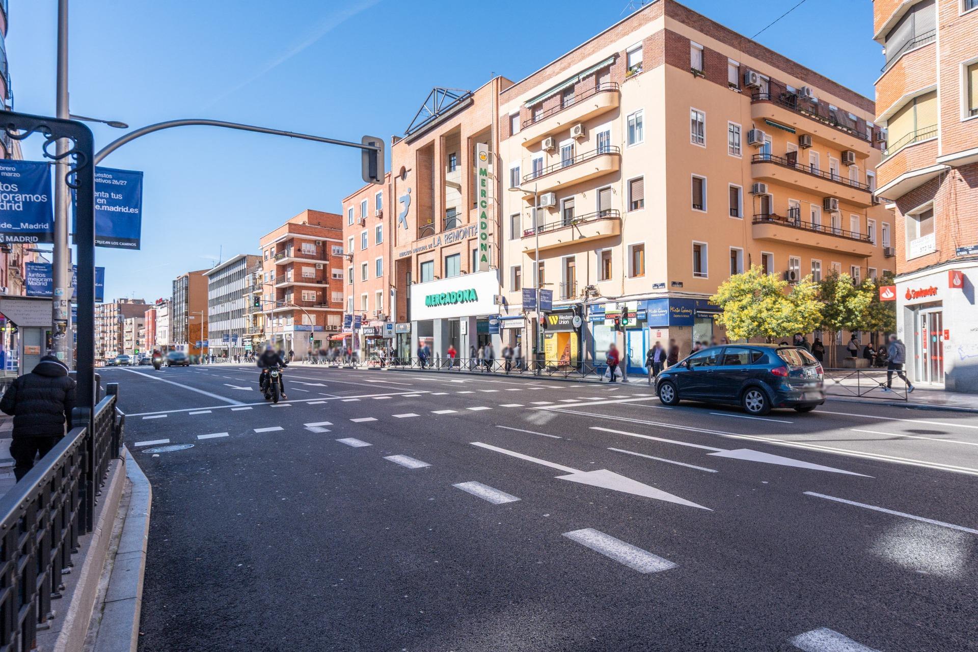 18-34 PRECIOSO PISO TOTALMENTE REFORMADO EN CASTILLEJOS JUNTO A PLAZA DE CASTILLA