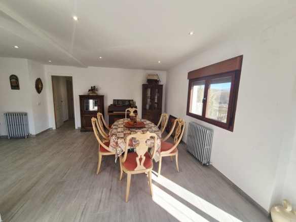 Propiedad en venta en Ávila, Burgohondo