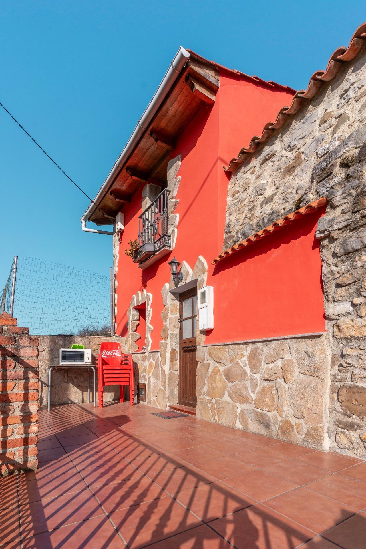 3-5 Joya Rural en Corneyana: Casa con Finca Edificable y Gran Potencia