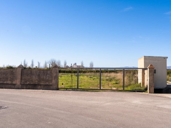Parcela industrial en venta en Polígono – Albalat de la Ribera (Valencia)