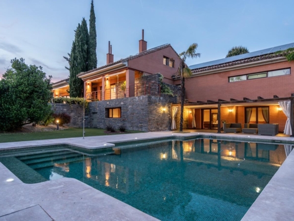 CHALET INDEPENDIENTE DE LUJO EN EL GOLF DE LAS ROZAS
