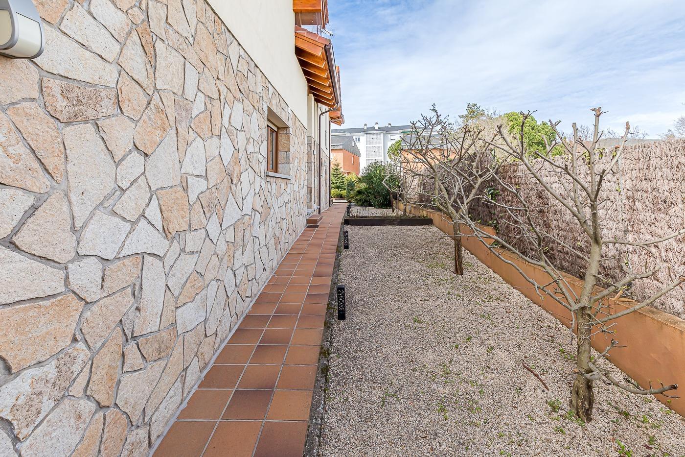 14-80 Espectacular vivienda unifamiliar en la Sierra de Guadarrama