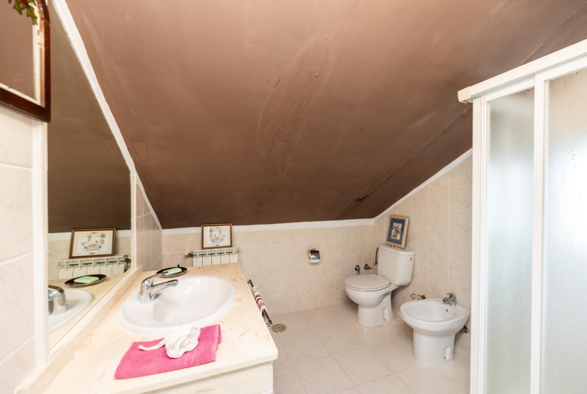 EXCLUSIVO CHALET INDEPENDIENTE EN LOS PEÑASCALES