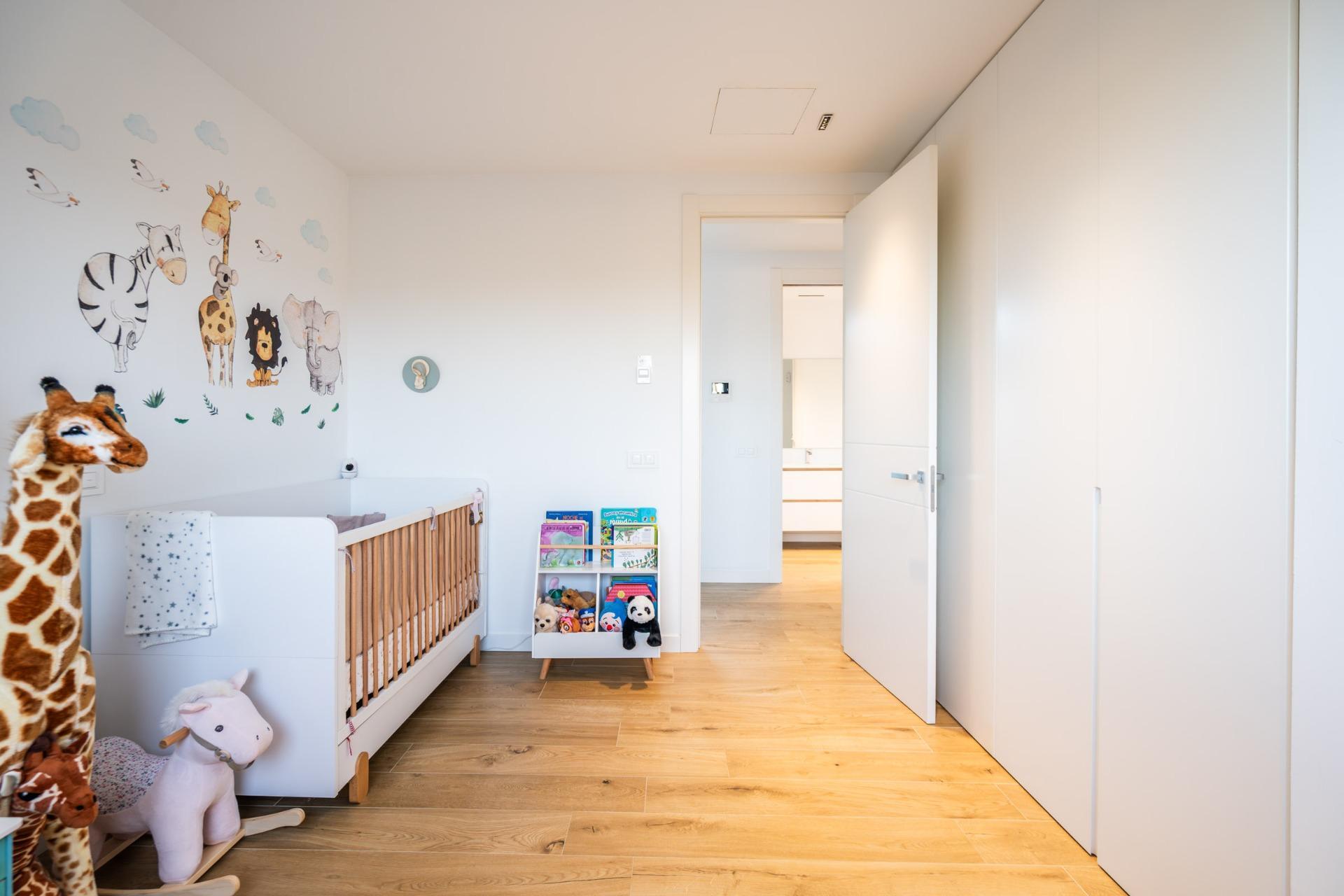 12-46 IMPRESIONANTE VIVIENDA DE DISEÑO CON PISCINA DE SAL Y ESPECTACULARES VISTAS