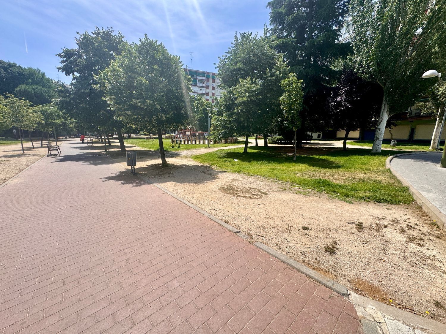 1441766614