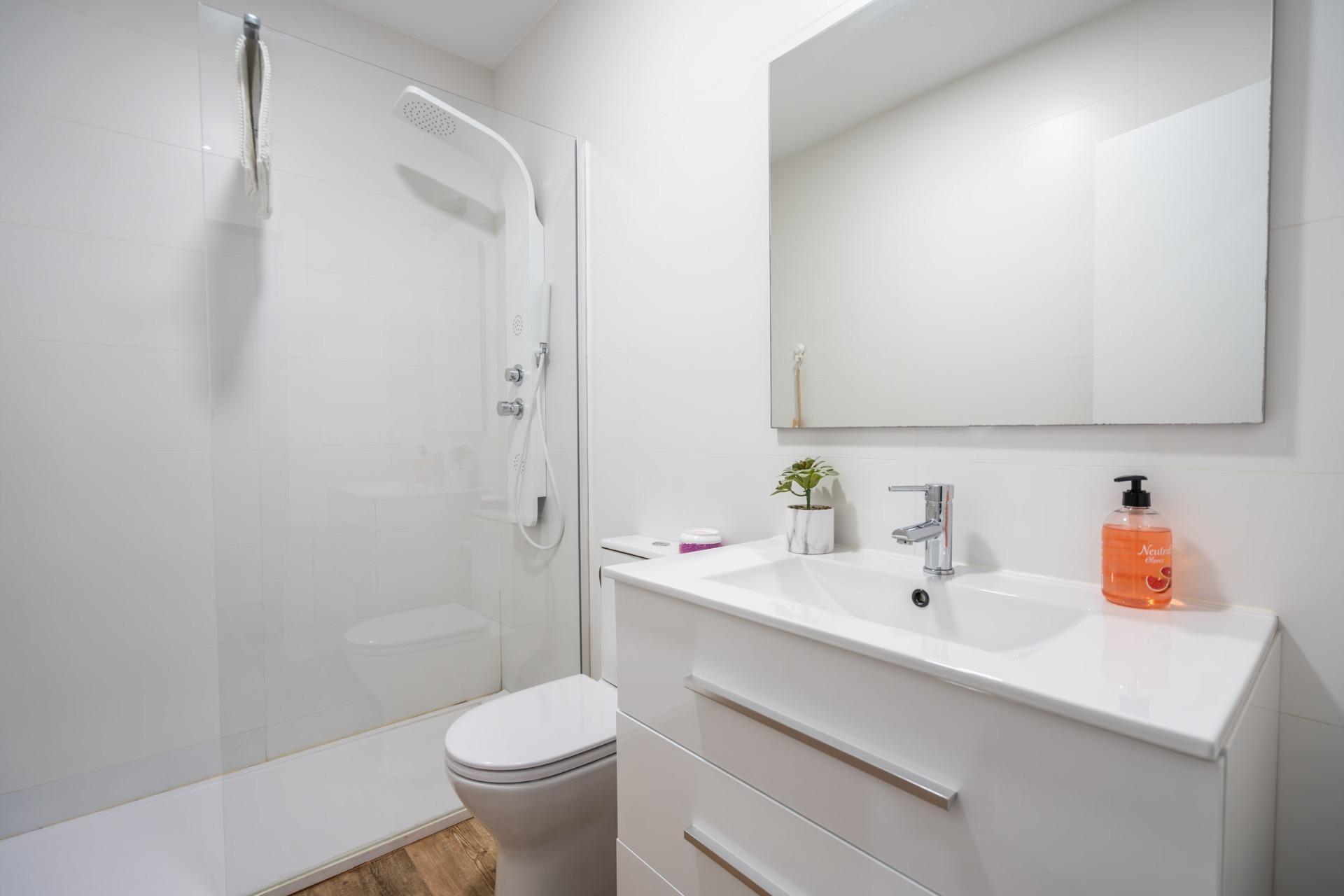 13-19 ^**^EXCLUSIVA VIVIENDA DE DISEÑO CON PISCINA Y VISTAS EN LOS PEÑASCALES^**^