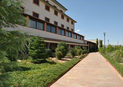 ^**^HOTEL CON AMPLIAS INSTALACIONES Y ALTO POTENCIAL PARA EVENTOS A 80 KM DE MADRID^**^