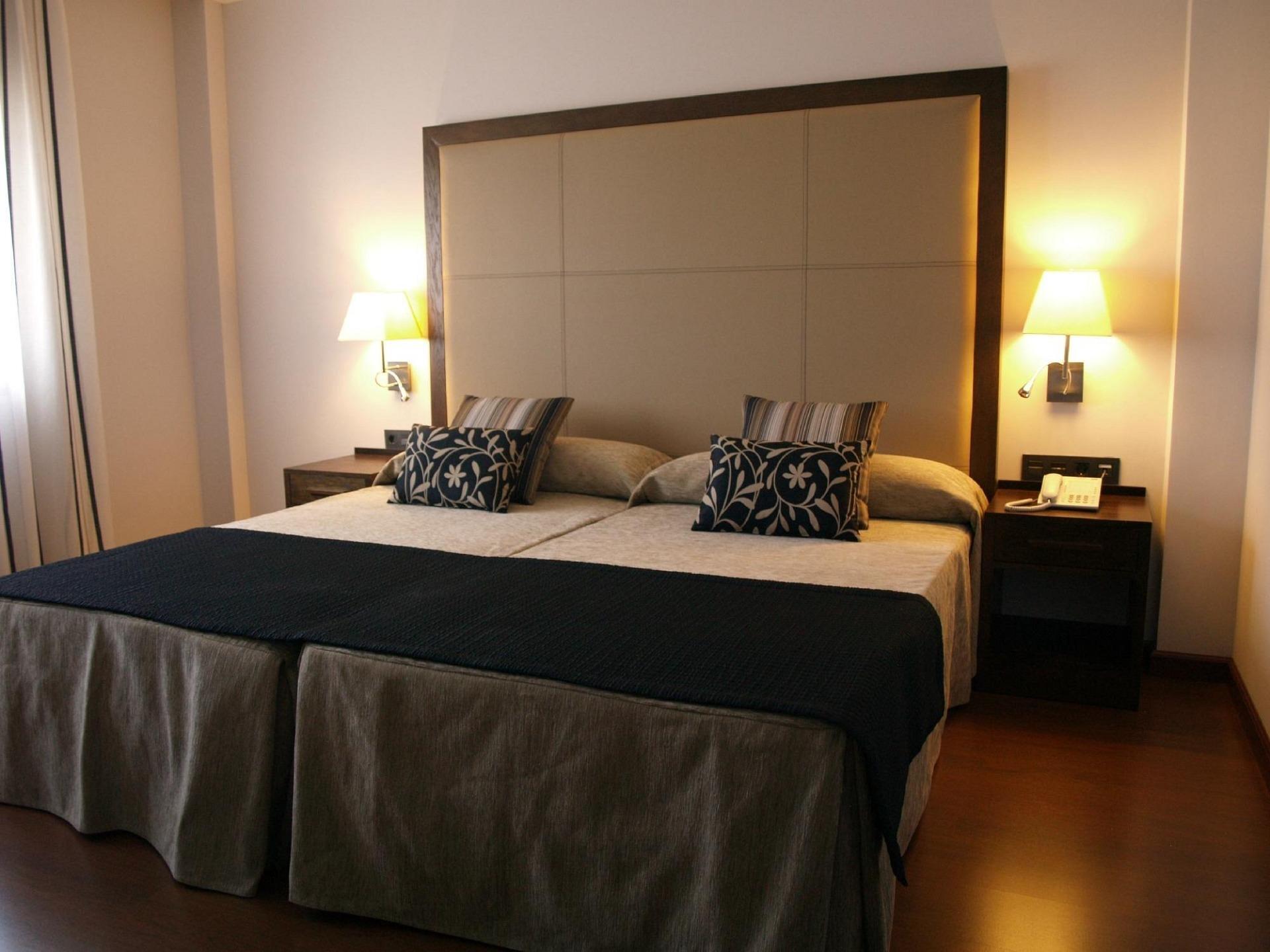 14-37 ^**^HOTEL CON AMPLIAS INSTALACIONES Y ALTO POTENCIAL PARA EVENTOS A 80 KM DE MADRID^**^