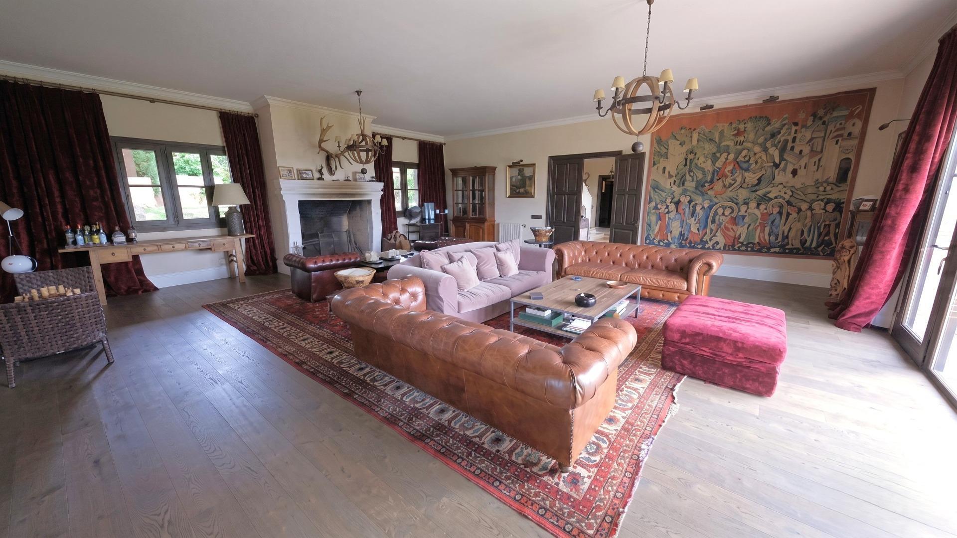 13-6 ^**^EXCLUSIVA FINCA DE LUJO DE 690 HECTÁREAS CON COTO DE CAZA Y CORTIJO SEÑORIAL^**^