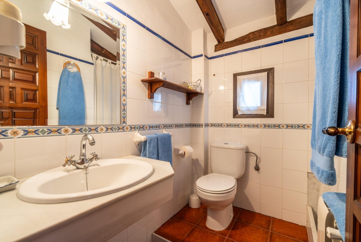 ^**^CASA RURAL CON LICENCIA, ENCANTO Y GRAN POTENCIAL EN LA RUTA DEL QUIJOTE^**^
