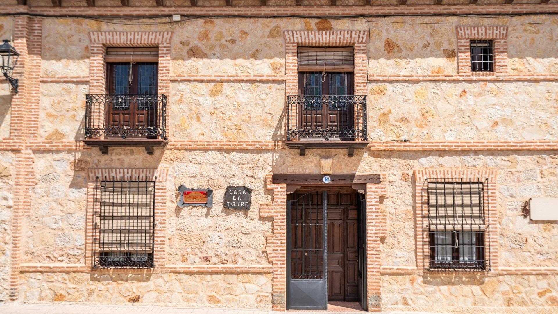 ^**^CASA RURAL CON LICENCIA, ENCANTO Y GRAN POTENCIAL EN LA RUTA DEL QUIJOTE^**^