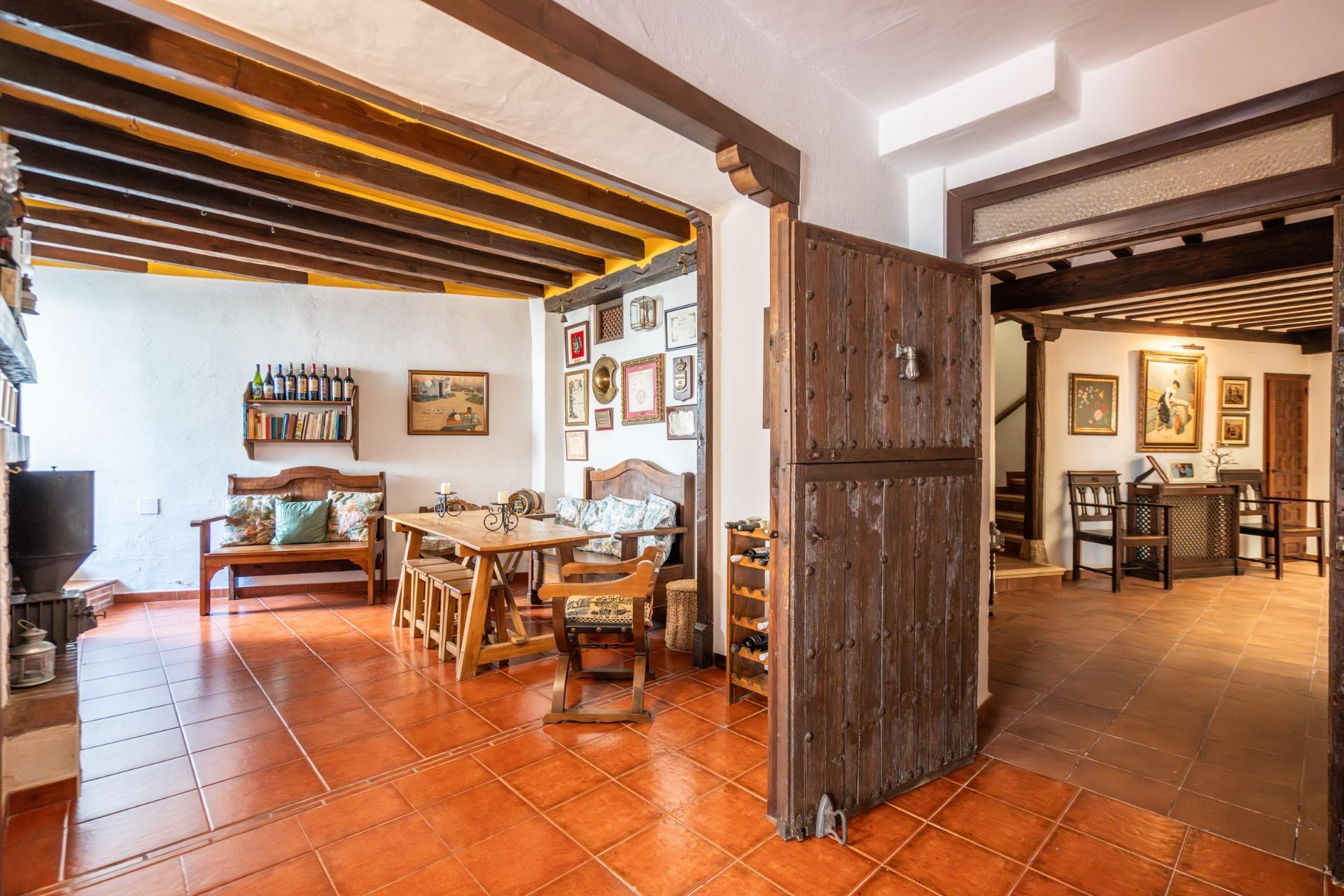 ^**^CASA RURAL CON LICENCIA, ENCANTO Y GRAN POTENCIAL EN LA RUTA DEL QUIJOTE^**^