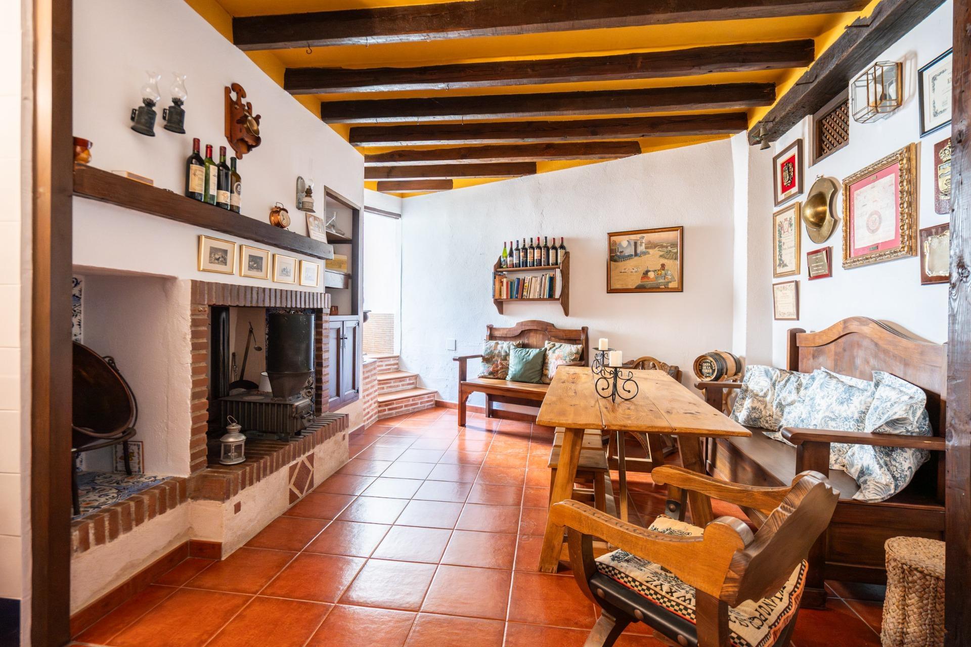 ^**^CASA RURAL CON LICENCIA, ENCANTO Y GRAN POTENCIAL EN LA RUTA DEL QUIJOTE^**^