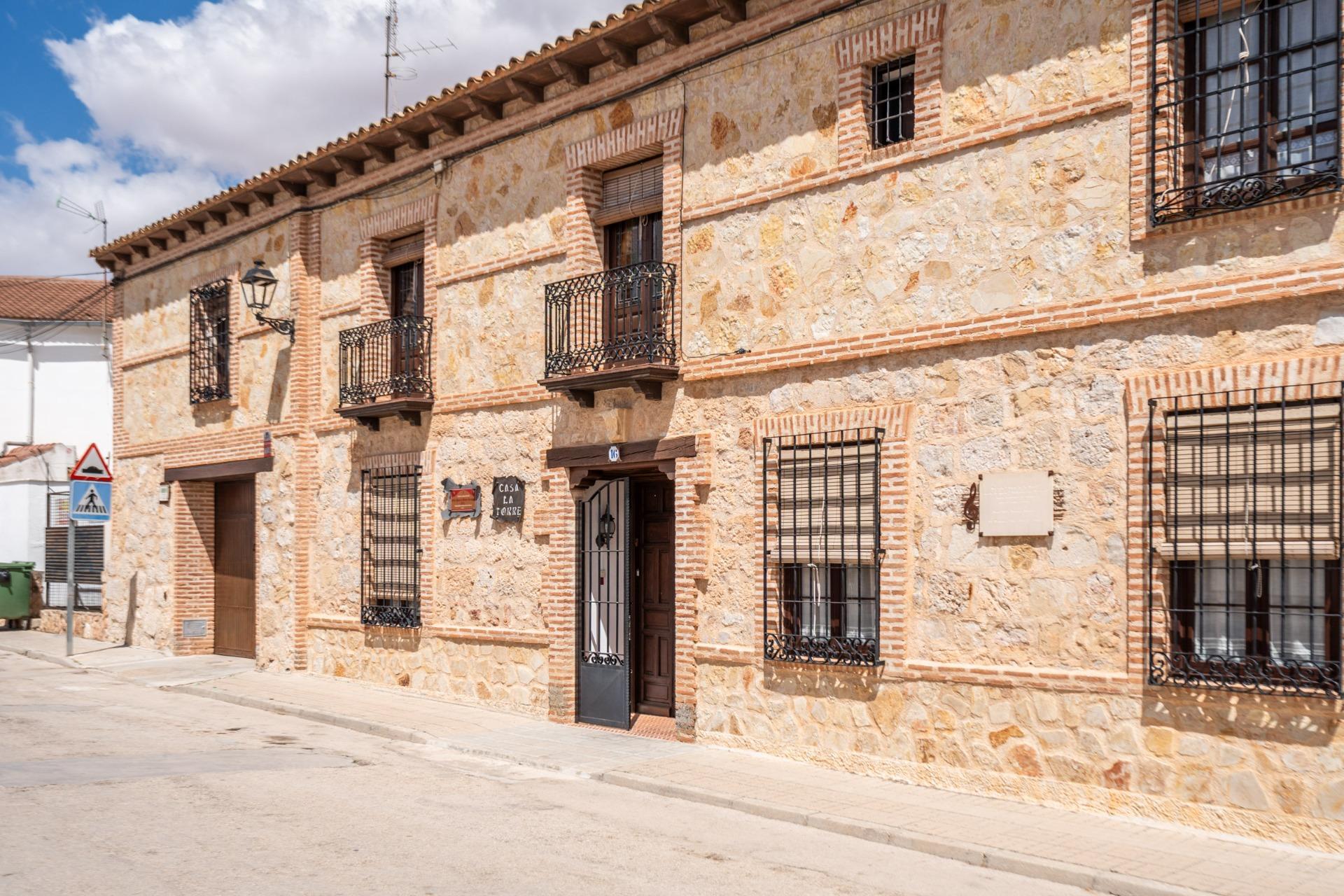 ^**^CASA RURAL CON LICENCIA, ENCANTO Y GRAN POTENCIAL EN LA RUTA DEL QUIJOTE^**^