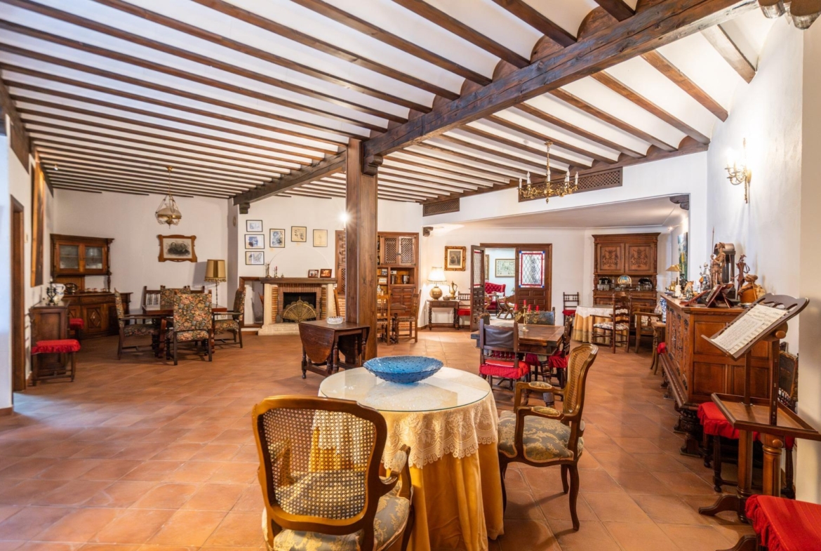 ^**^CASA RURAL CON LICENCIA, ENCANTO Y GRAN POTENCIAL EN LA RUTA DEL QUIJOTE^**^