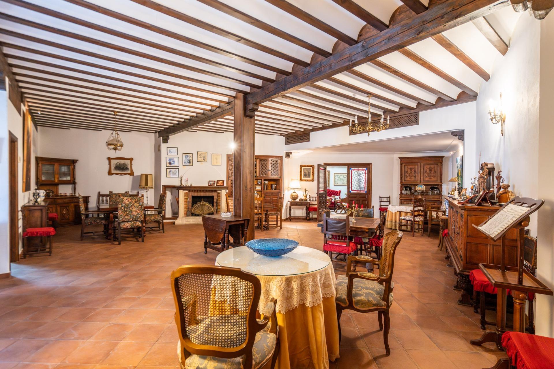 ^**^CASA RURAL CON LICENCIA, ENCANTO Y GRAN POTENCIAL EN LA RUTA DEL QUIJOTE^**^