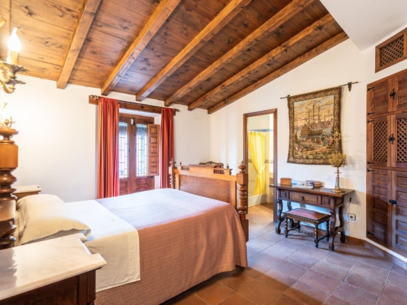 ^**^CASA RURAL CON LICENCIA, ENCANTO Y GRAN POTENCIAL EN LA RUTA DEL QUIJOTE^**^