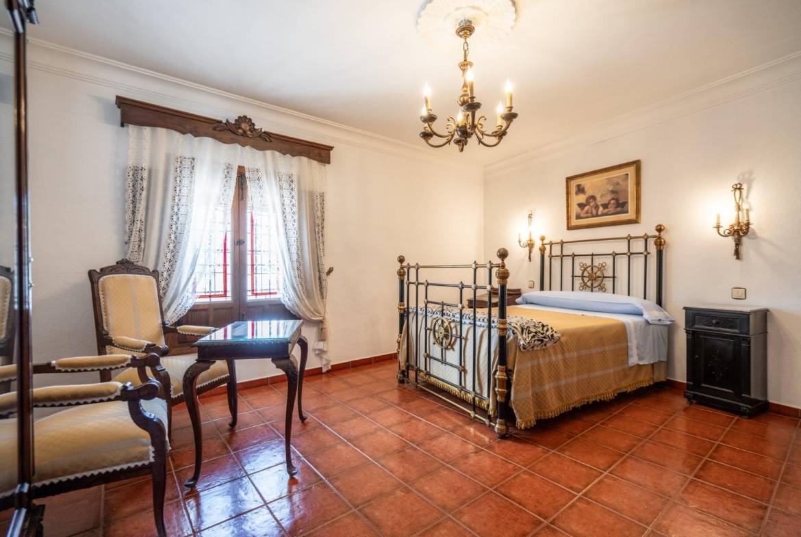 ^**^CASA RURAL CON LICENCIA, ENCANTO Y GRAN POTENCIAL EN LA RUTA DEL QUIJOTE^**^