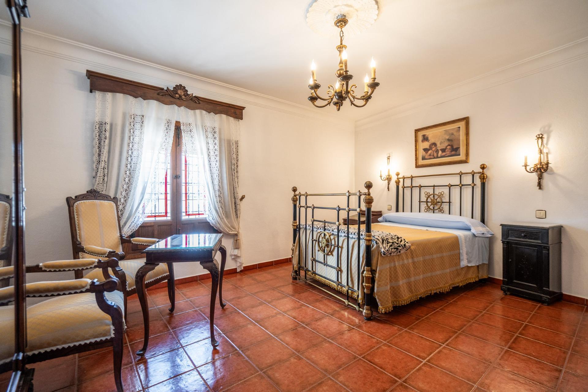 ^**^CASA RURAL CON LICENCIA, ENCANTO Y GRAN POTENCIAL EN LA RUTA DEL QUIJOTE^**^