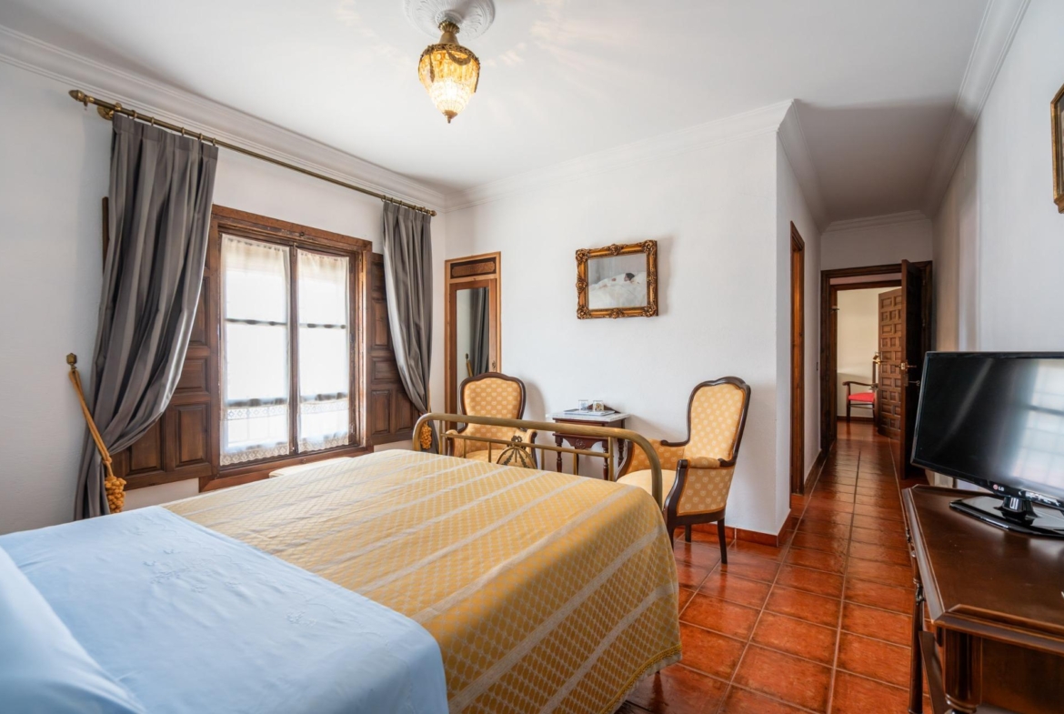 ^**^CASA RURAL CON LICENCIA, ENCANTO Y GRAN POTENCIAL EN LA RUTA DEL QUIJOTE^**^