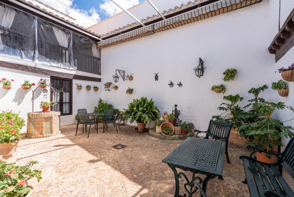^**^CASA RURAL CON LICENCIA, ENCANTO Y GRAN POTENCIAL EN LA RUTA DEL QUIJOTE^**^
