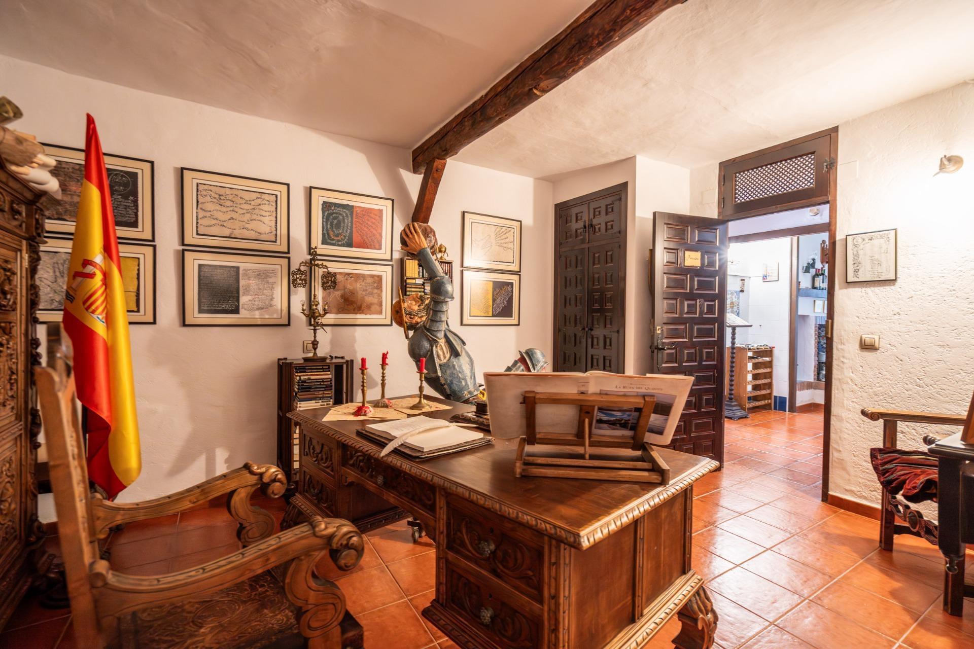 ^**^CASA RURAL CON LICENCIA, ENCANTO Y GRAN POTENCIAL EN LA RUTA DEL QUIJOTE^**^
