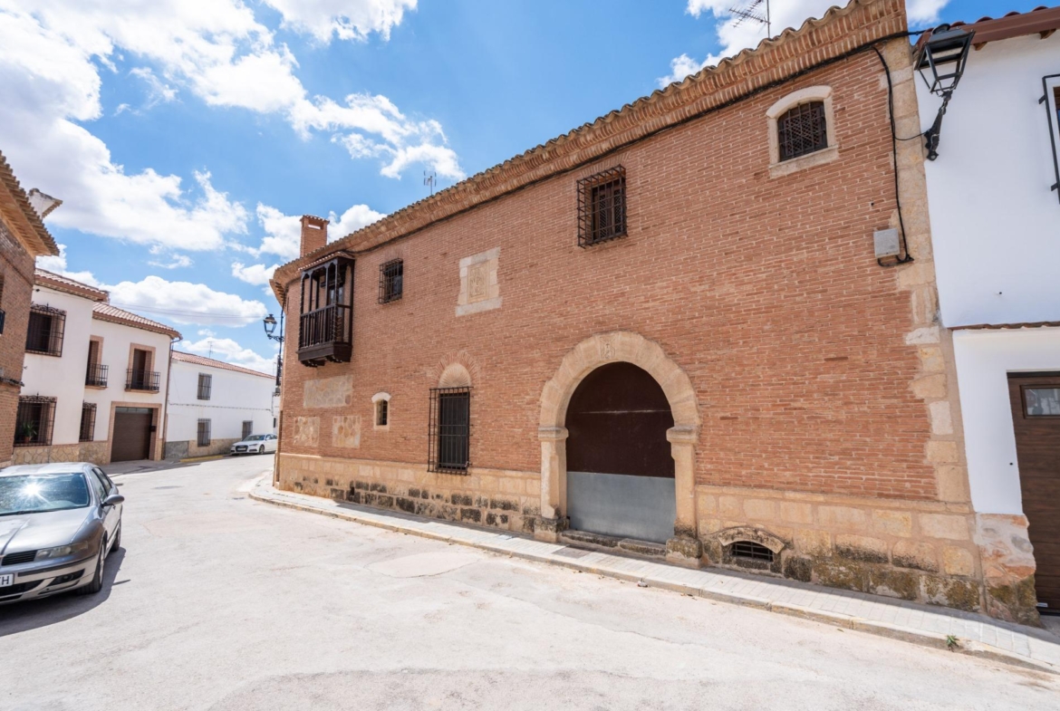 ^**^CASA RURAL CON LICENCIA, ENCANTO Y GRAN POTENCIAL EN LA RUTA DEL QUIJOTE^**^