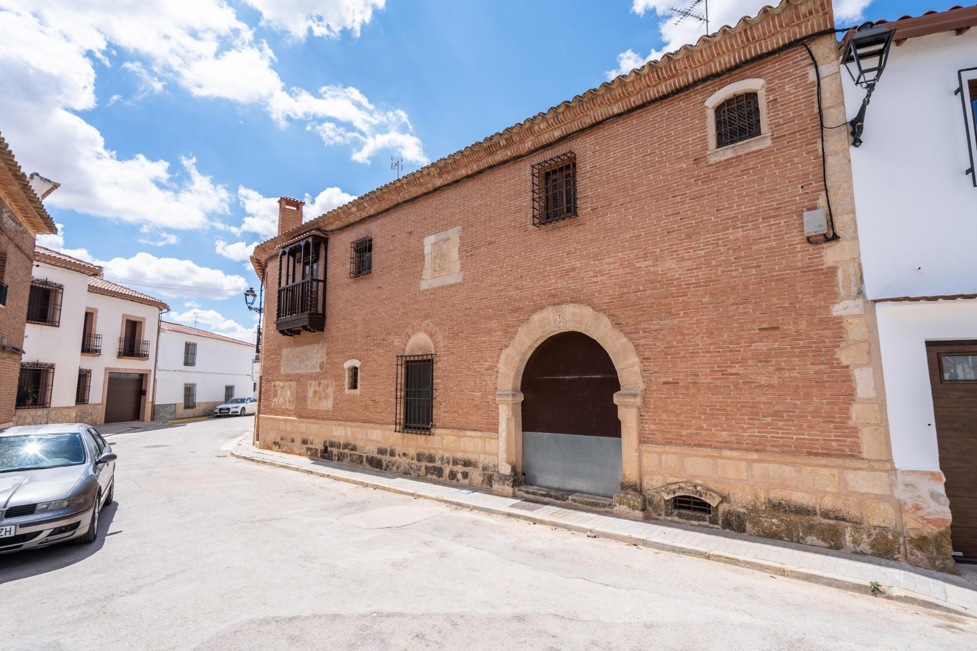 ^**^CASA RURAL CON LICENCIA, ENCANTO Y GRAN POTENCIAL EN LA RUTA DEL QUIJOTE^**^