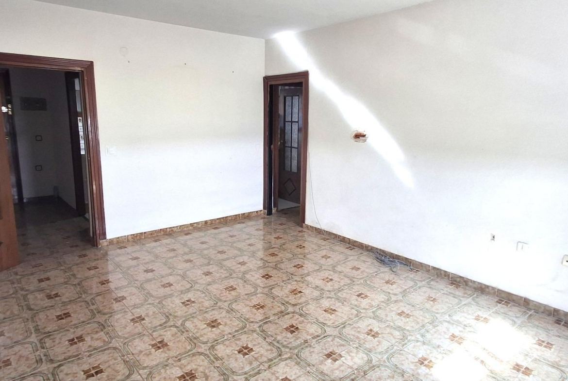 PISO EN URBANIZACIÓN CON PISCINA