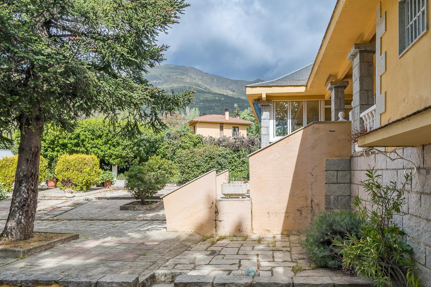 House / detached house en alquiler, San Lorenzo De El Escorial