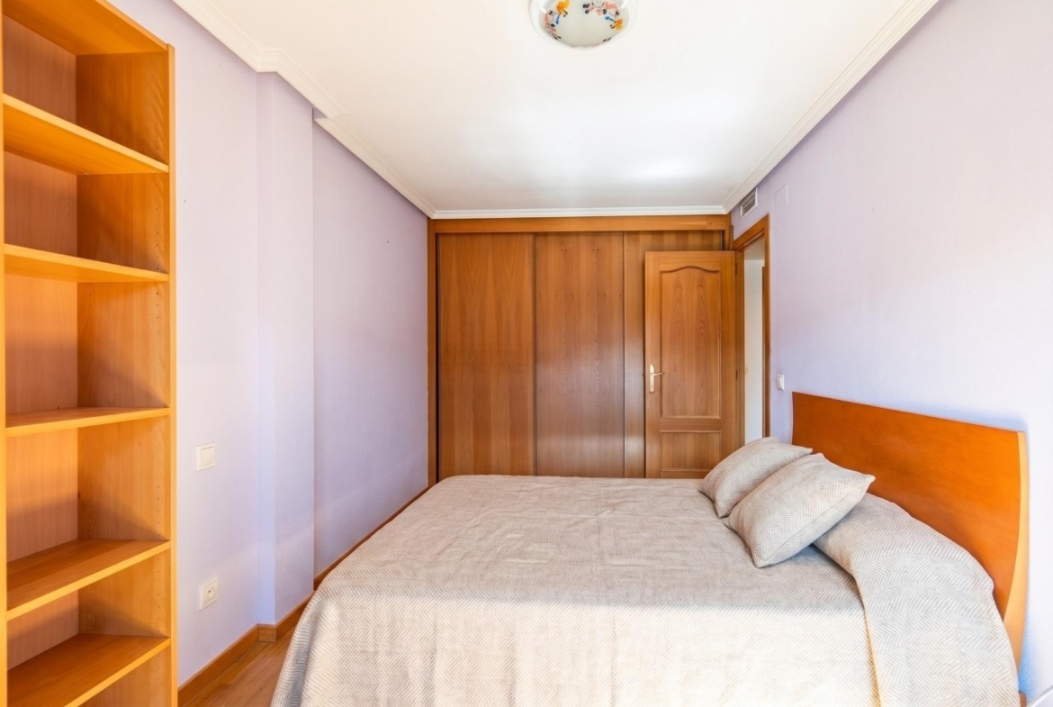 PISO EN VENTA EN PUNTA GALEA, LAS ROZAS – URBANIZACIÓN PRIVADA CON PISCINA, PISTA DE PÁDEL Y DOS PLAZAS DE GARAJE